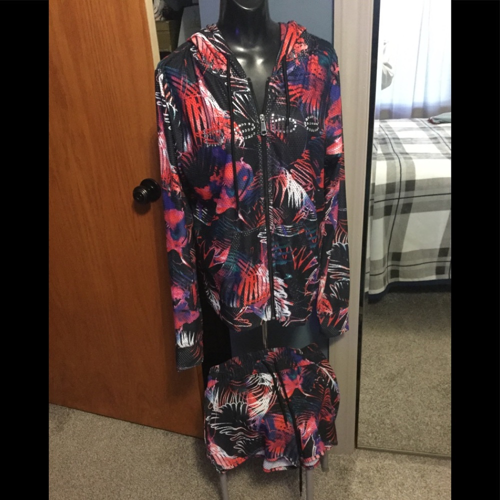 NWOT, adorable set, shorts and jacket.